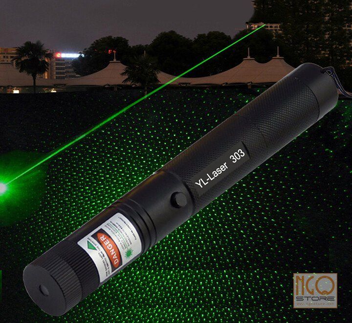 Đèn laser 303 (kèm hộp + pin + sạc)