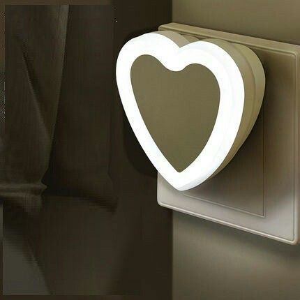 Đèn ngủ cảm biến led hình trái tim loại nhỏ chiếu sáng vào ban đêm tiện dụng, đồ gia dụng
