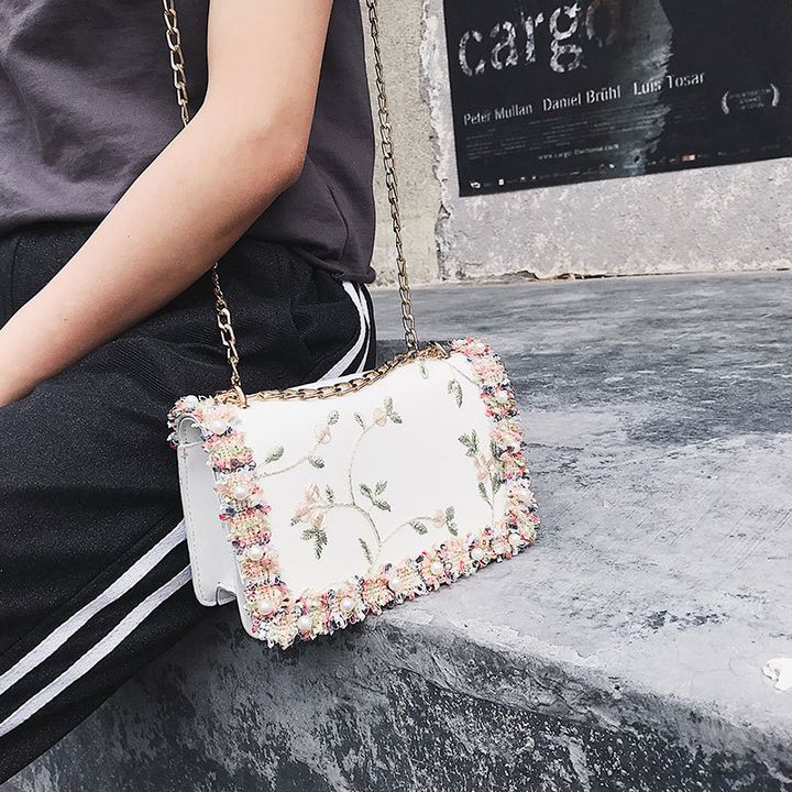 Túi xách thời trang thêu hoa đinh cườm (màu xanh, trắng, hồng)