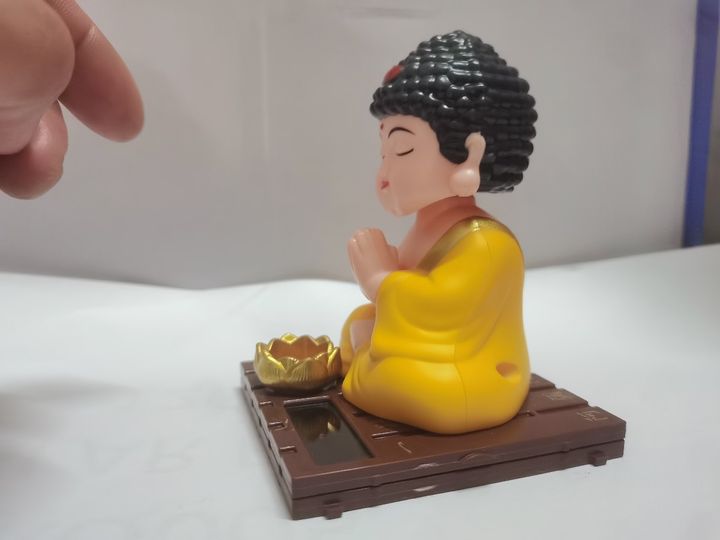 Tượng Phật Thích Ca Gật Gù Năng Lượng Mặt Trời
