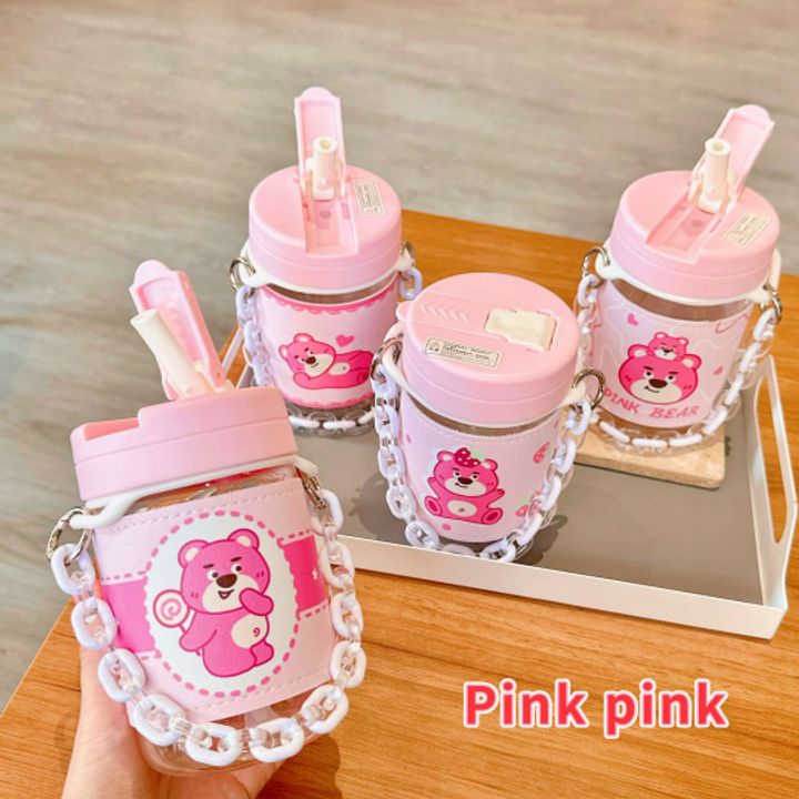 Bình nước Gấu Lotso gấu dâu bọc da và dây xích đeo 400ml