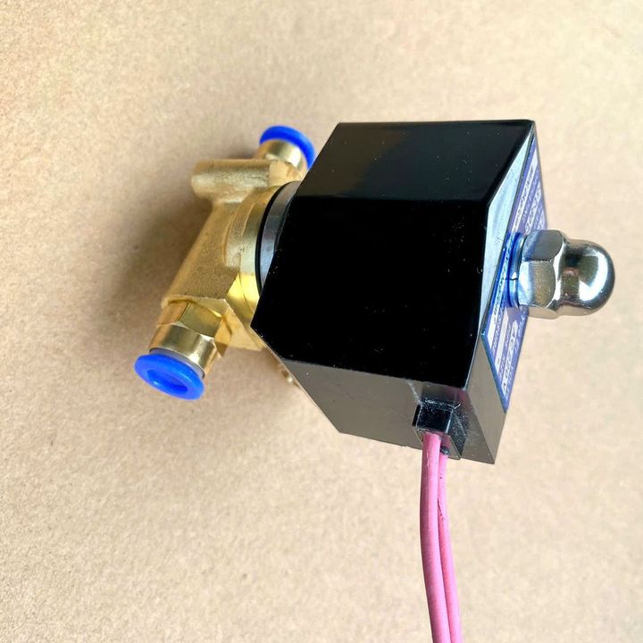 Van khóa từ cho cho hệ thống phun sương 220v kháng nước đẻ ngaoif trời đầu ra 8mm