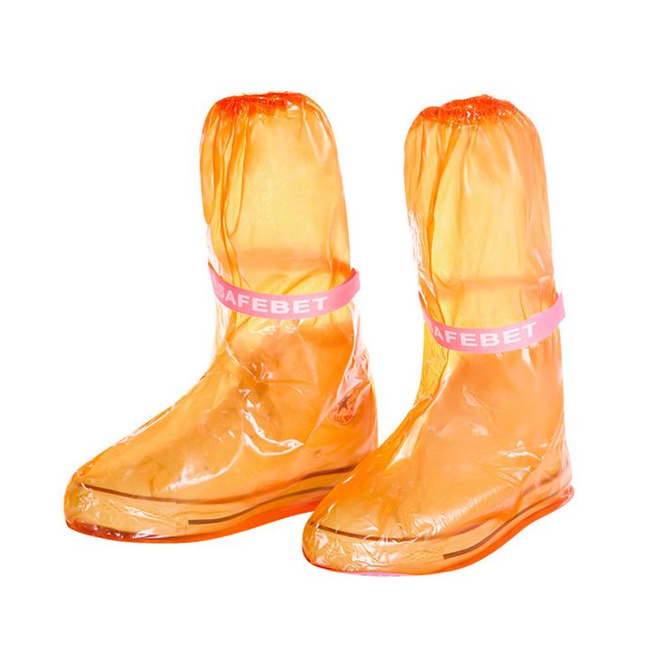 Giày đi mưa chất liệu bằng nilong
