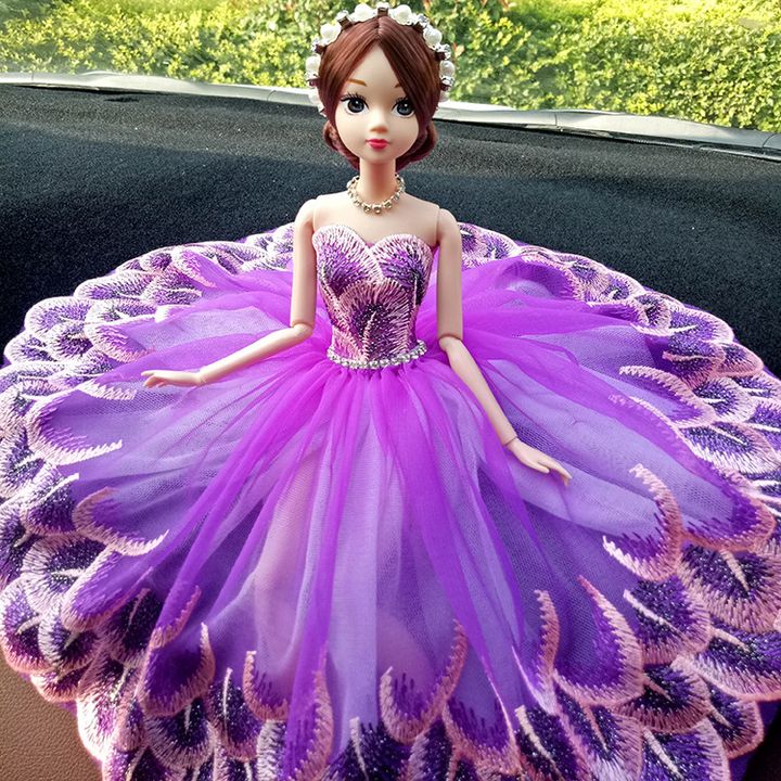 Búp bê trang trí xe hơi